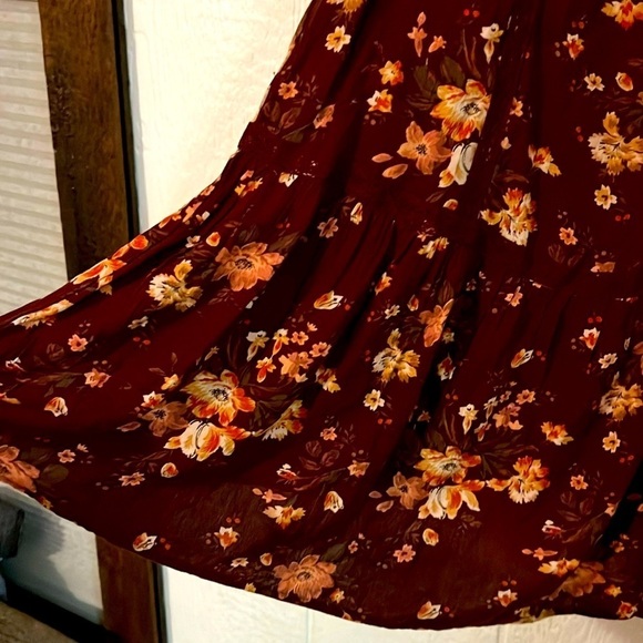 American Eagle Cross Back Chantelle Floral Flowy Dress XS - Picture 2 of 4